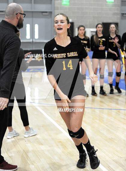 Thumbnail 1 in Menlo School vs. Point Loma (CIF State D4 Final) photogallery.