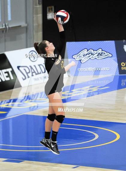 Thumbnail 1 in Menlo School vs. Point Loma (CIF State D4 Final) photogallery.