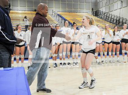Thumbnail 1 in Menlo School vs. Point Loma (CIF State D4 Final) photogallery.
