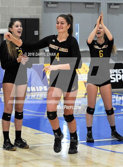 Thumbnail 2 in Menlo School vs. Point Loma (CIF State D4 Final) photogallery.