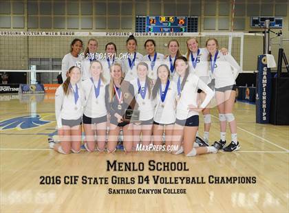 Thumbnail 1 in Menlo School vs. Point Loma (CIF State D4 Final) photogallery.