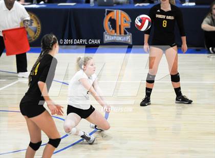 Thumbnail 2 in Menlo School vs. Point Loma (CIF State D4 Final) photogallery.