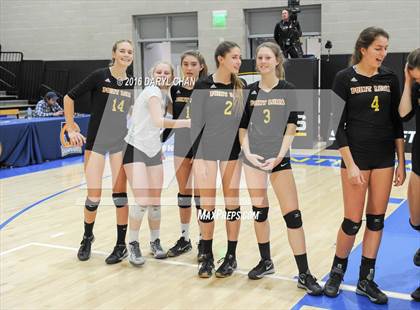 Thumbnail 2 in Menlo School vs. Point Loma (CIF State D4 Final) photogallery.