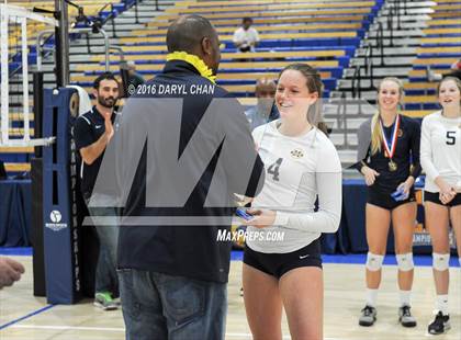 Thumbnail 2 in Menlo School vs. Point Loma (CIF State D4 Final) photogallery.