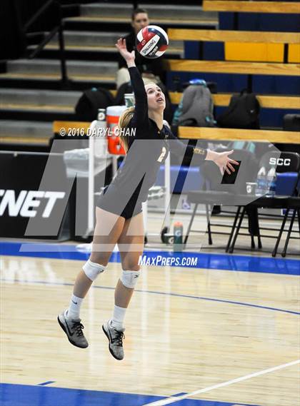 Thumbnail 3 in Menlo School vs. Point Loma (CIF State D4 Final) photogallery.