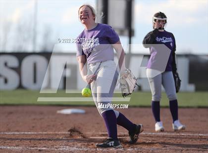 Thumbnail 1 in Logan vs Amanda-Clearcreek (Scrimmage) photogallery.