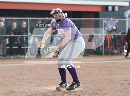 Thumbnail 2 in Logan vs Amanda-Clearcreek (Scrimmage) photogallery.