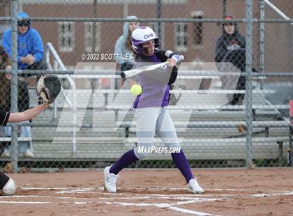 Thumbnail 2 in Logan vs Amanda-Clearcreek (Scrimmage) photogallery.
