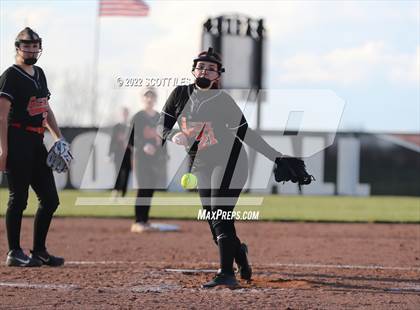 Thumbnail 1 in Logan vs Amanda-Clearcreek (Scrimmage) photogallery.