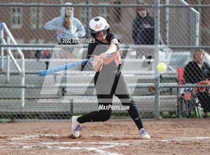 Thumbnail 3 in Logan vs Amanda-Clearcreek (Scrimmage) photogallery.