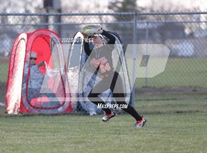 Thumbnail 3 in Logan vs Amanda-Clearcreek (Scrimmage) photogallery.