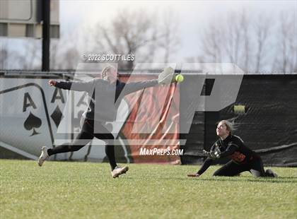 Thumbnail 1 in Logan vs Amanda-Clearcreek (Scrimmage) photogallery.
