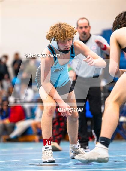 Thumbnail 2 in VHSL 6A Regional Finals photogallery.