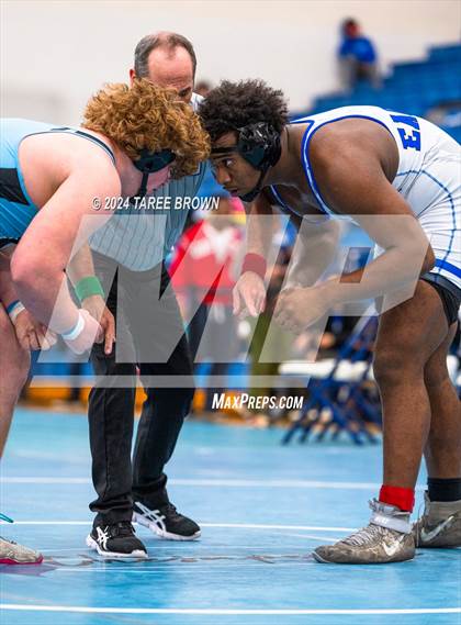 Thumbnail 1 in VHSL 6A Regional Finals photogallery.