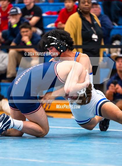 Thumbnail 2 in VHSL 6A Regional Finals photogallery.