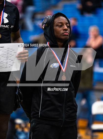 Thumbnail 1 in VHSL 6A Regional Finals photogallery.