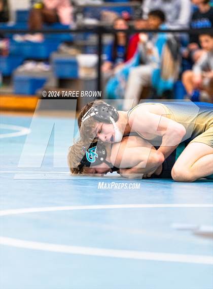 Thumbnail 2 in VHSL 6A Regional Finals photogallery.