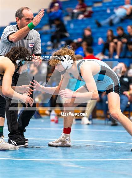 Thumbnail 3 in VHSL 6A Regional Finals photogallery.