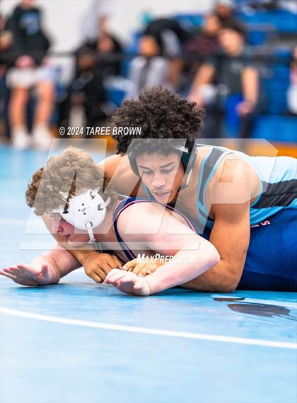 Thumbnail 1 in VHSL 6A Regional Finals photogallery.