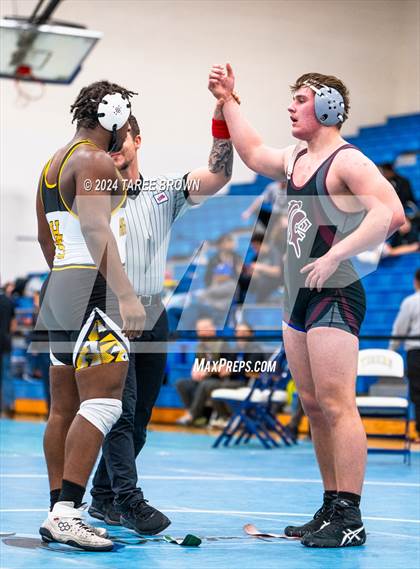 Thumbnail 1 in VHSL 6A Regional Finals photogallery.