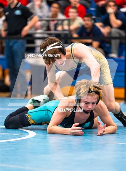 Thumbnail 3 in VHSL 6A Regional Finals photogallery.