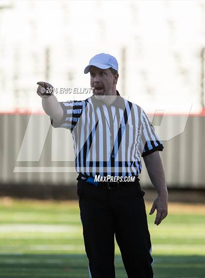 Thumbnail 3 in Fort LeBoeuf vs Grove City (PIAA D10 5A Semifinal) photogallery.