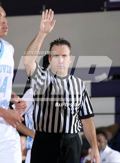 Thumbnail 2 in Oakridge vs. Clovis North (St. Hope Elite Classic) photogallery.