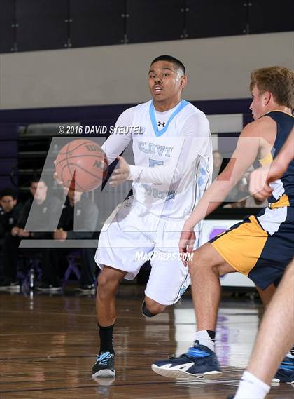 Thumbnail 1 in Oakridge vs. Clovis North (St. Hope Elite Classic) photogallery.