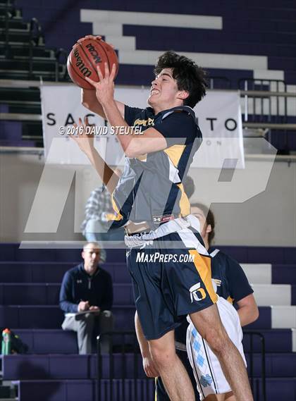 Thumbnail 3 in Oakridge vs. Clovis North (St. Hope Elite Classic) photogallery.