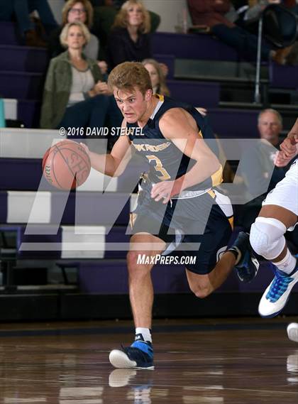 Thumbnail 2 in Oakridge vs. Clovis North (St. Hope Elite Classic) photogallery.