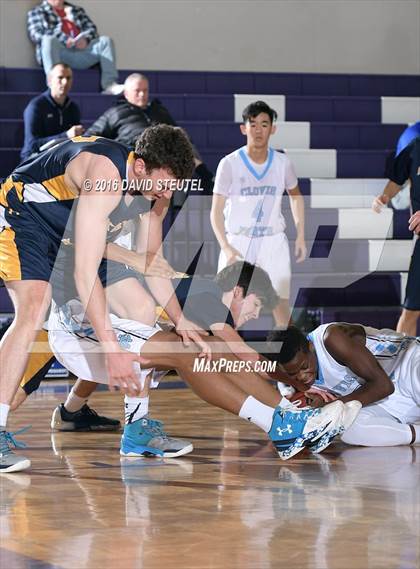 Thumbnail 1 in Oakridge vs. Clovis North (St. Hope Elite Classic) photogallery.