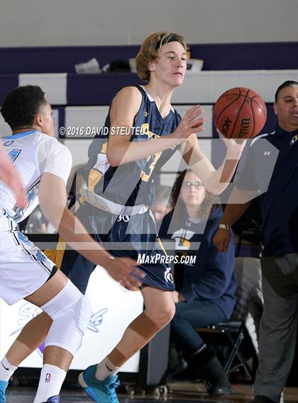 Thumbnail 3 in Oakridge vs. Clovis North (St. Hope Elite Classic) photogallery.