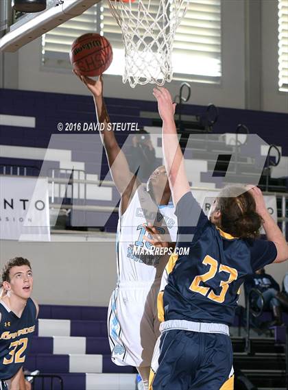 Thumbnail 2 in Oakridge vs. Clovis North (St. Hope Elite Classic) photogallery.