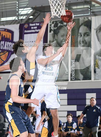 Thumbnail 3 in Oakridge vs. Clovis North (St. Hope Elite Classic) photogallery.