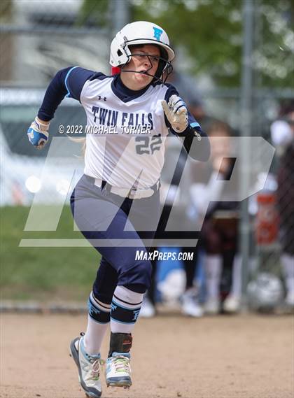 Thumbnail 1 in Jerome vs Twin Falls (IHSAA 4A State Tournament) photogallery.