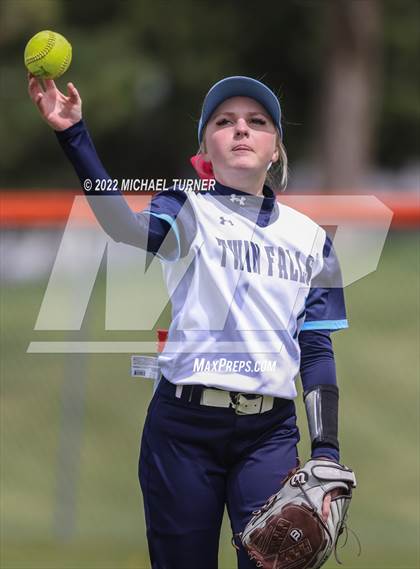 Thumbnail 1 in Jerome vs Twin Falls (IHSAA 4A State Tournament) photogallery.