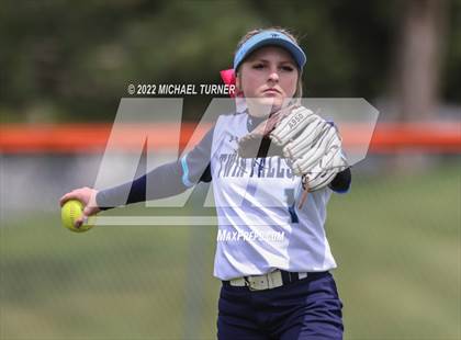 Thumbnail 3 in Jerome vs Twin Falls (IHSAA 4A State Tournament) photogallery.