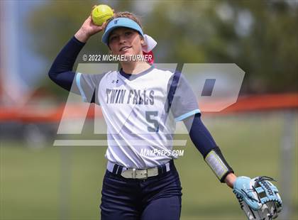 Thumbnail 1 in Jerome vs Twin Falls (IHSAA 4A State Tournament) photogallery.