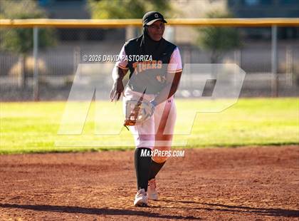 Thumbnail 3 in Gilbert vs. Casteel (West Valley Invitational) photogallery.