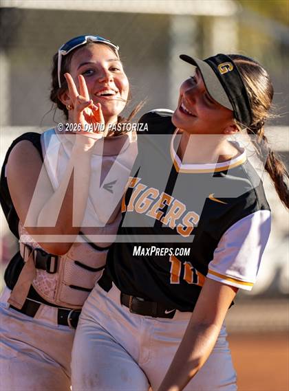 Thumbnail 1 in Gilbert vs. Casteel (West Valley Invitational) photogallery.