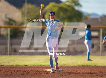 Thumbnail 3 in Gilbert vs. Casteel (West Valley Invitational) photogallery.