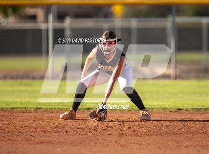 Thumbnail 2 in Gilbert vs. Casteel (West Valley Invitational) photogallery.