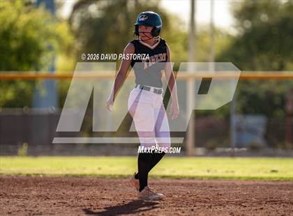 Thumbnail 3 in Gilbert vs. Casteel (West Valley Invitational) photogallery.