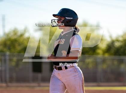 Thumbnail 1 in Gilbert vs. Casteel (West Valley Invitational) photogallery.