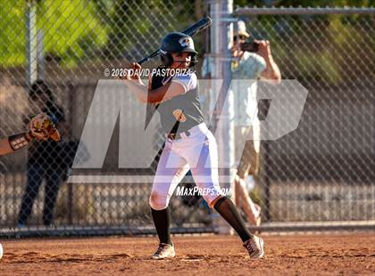 Thumbnail 2 in Gilbert vs. Casteel (West Valley Invitational) photogallery.