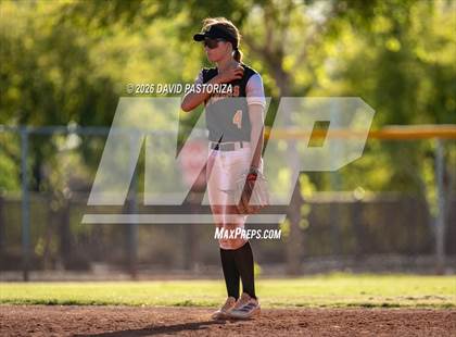 Thumbnail 1 in Gilbert vs. Casteel (West Valley Invitational) photogallery.
