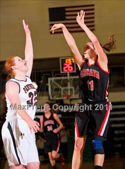 Thumbnail 2 in Arcata vs. McKinleyville (CIF NCS Playoffs) photogallery.