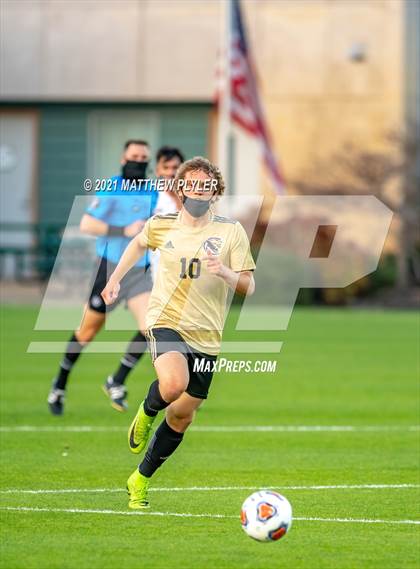 Thumbnail 1 in Croatan vs Hibriten (1 of 2 - NCHSAA 2A Final - the Game) photogallery.