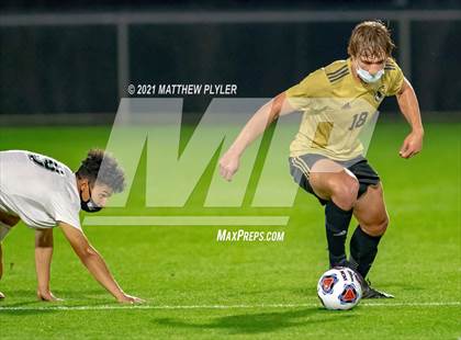 Thumbnail 1 in Croatan vs Hibriten (1 of 2 - NCHSAA 2A Final - the Game) photogallery.