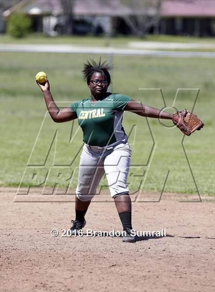 Thumbnail 2 in Verbena vs. Central (Maplesville) photogallery.